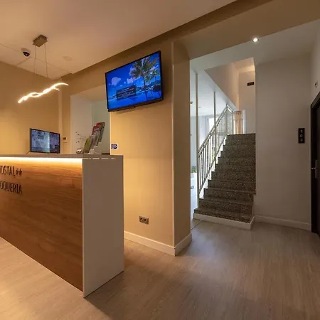 Standbyme Ramblas 招待所 2*