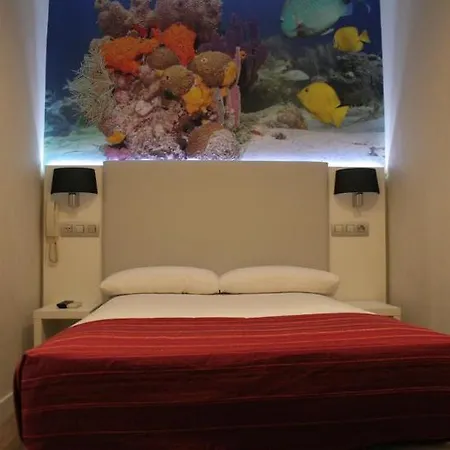 Standbyme Ramblas 招待所