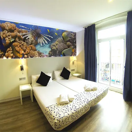 Standbyme Ramblas 招待所