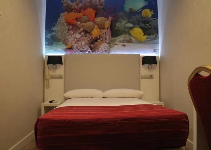 Standbyme Ramblas 招待所