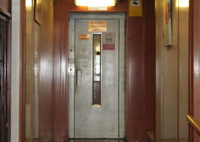 招待所 Standbyme Ramblas 2*