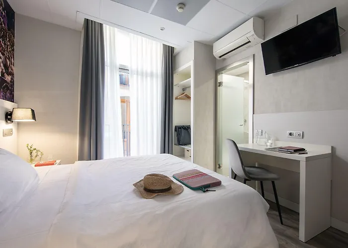 Standbyme Ramblas 招待所